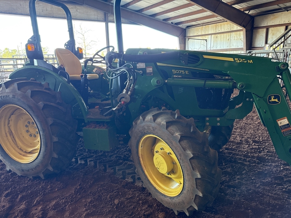 2025 John Deere 5075E Photo 1