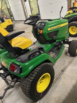 Photo of 2023 John Deere X730