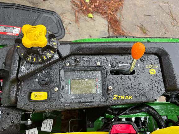 2026 John Deere Z955M EFI-8