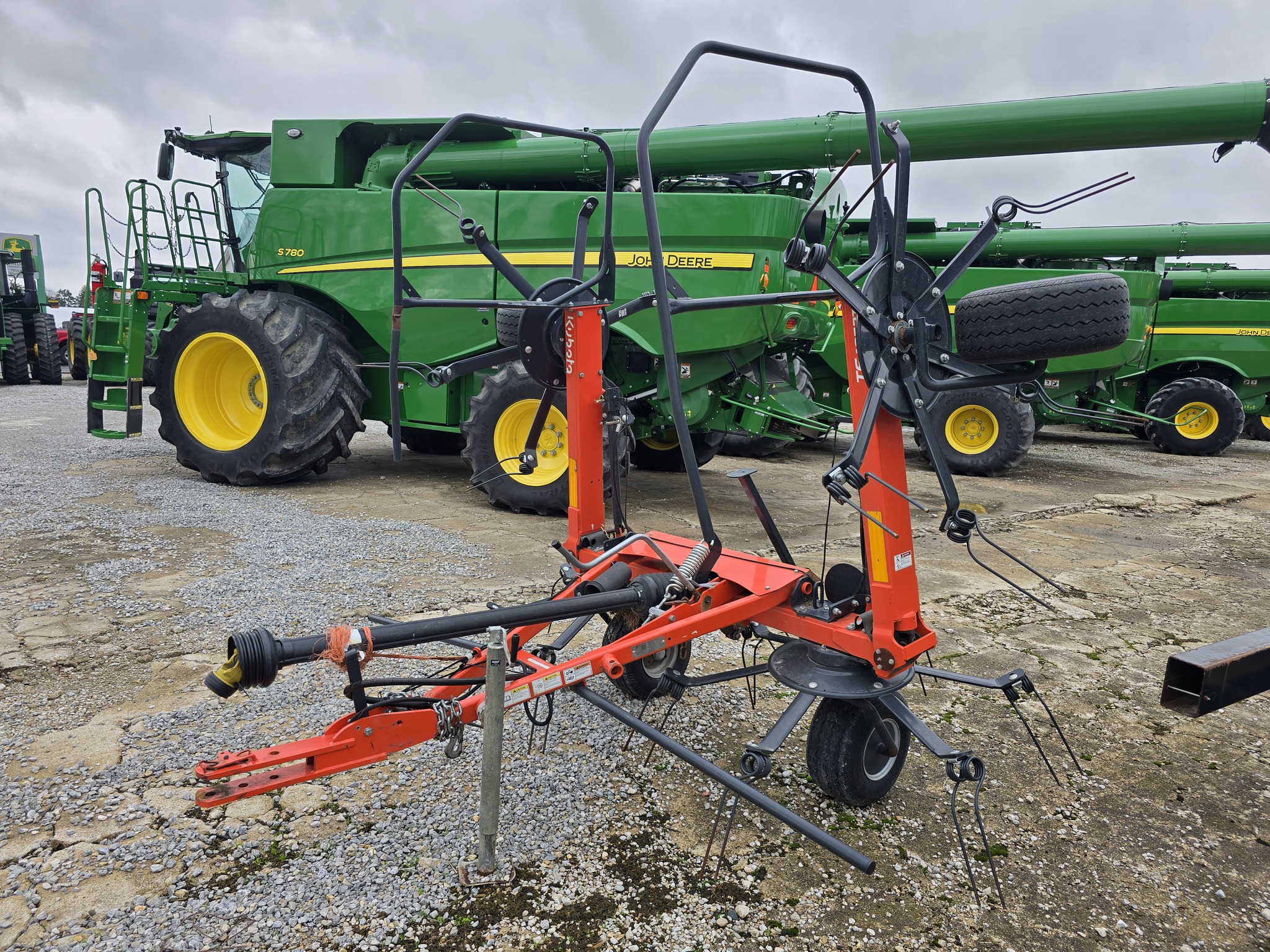 2022 Kubota TE4052T Image 1