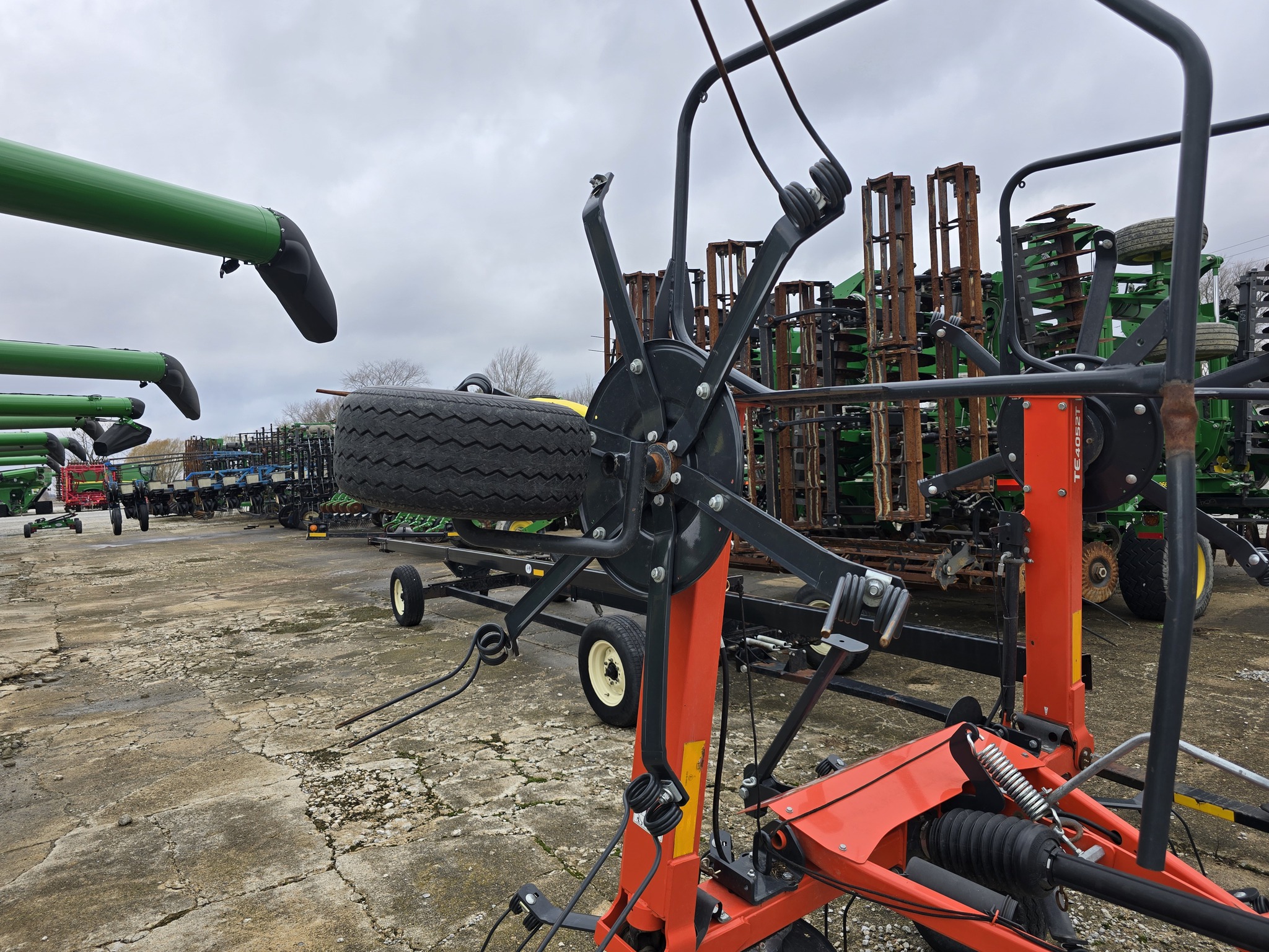 2022 Kubota TE4052T Image 10