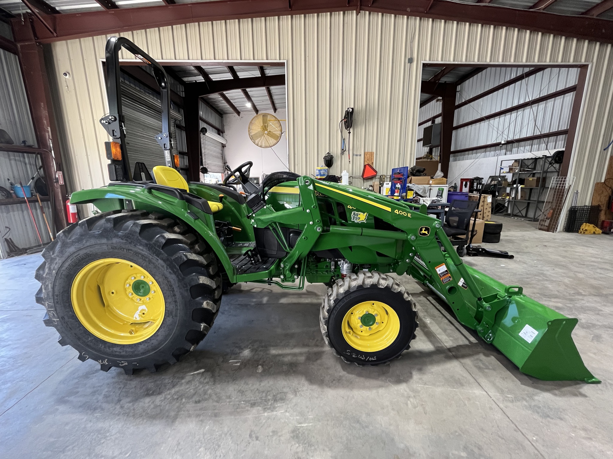 2026 John Deere 4044M Image 1