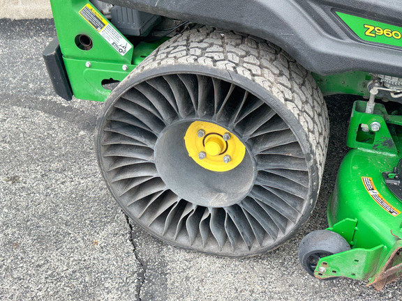 2022 John-Deere Z960M