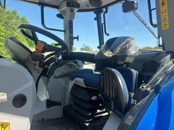 2020 New Holland T5. 120