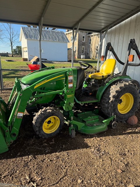 2007 John Deere 2520 Image 2