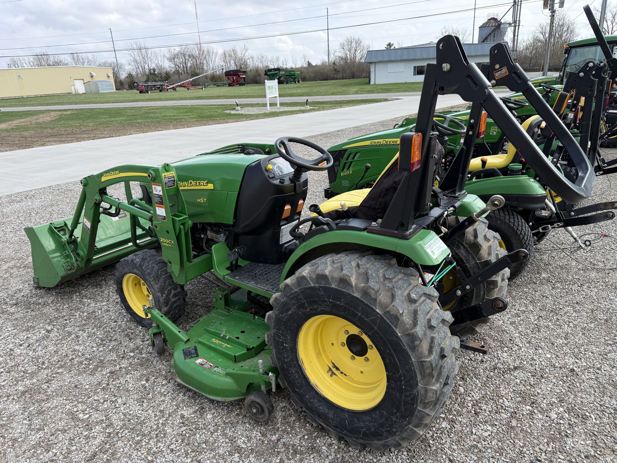 2007 John Deere 2520 Image 3