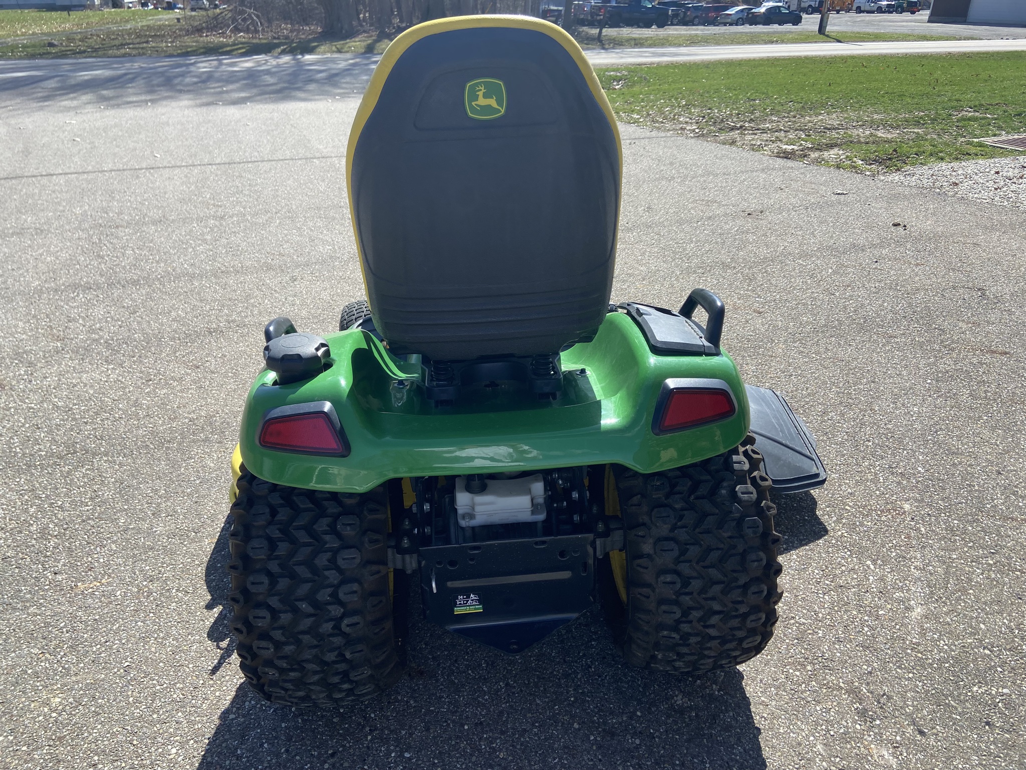 2021 John Deere X590 Image 7