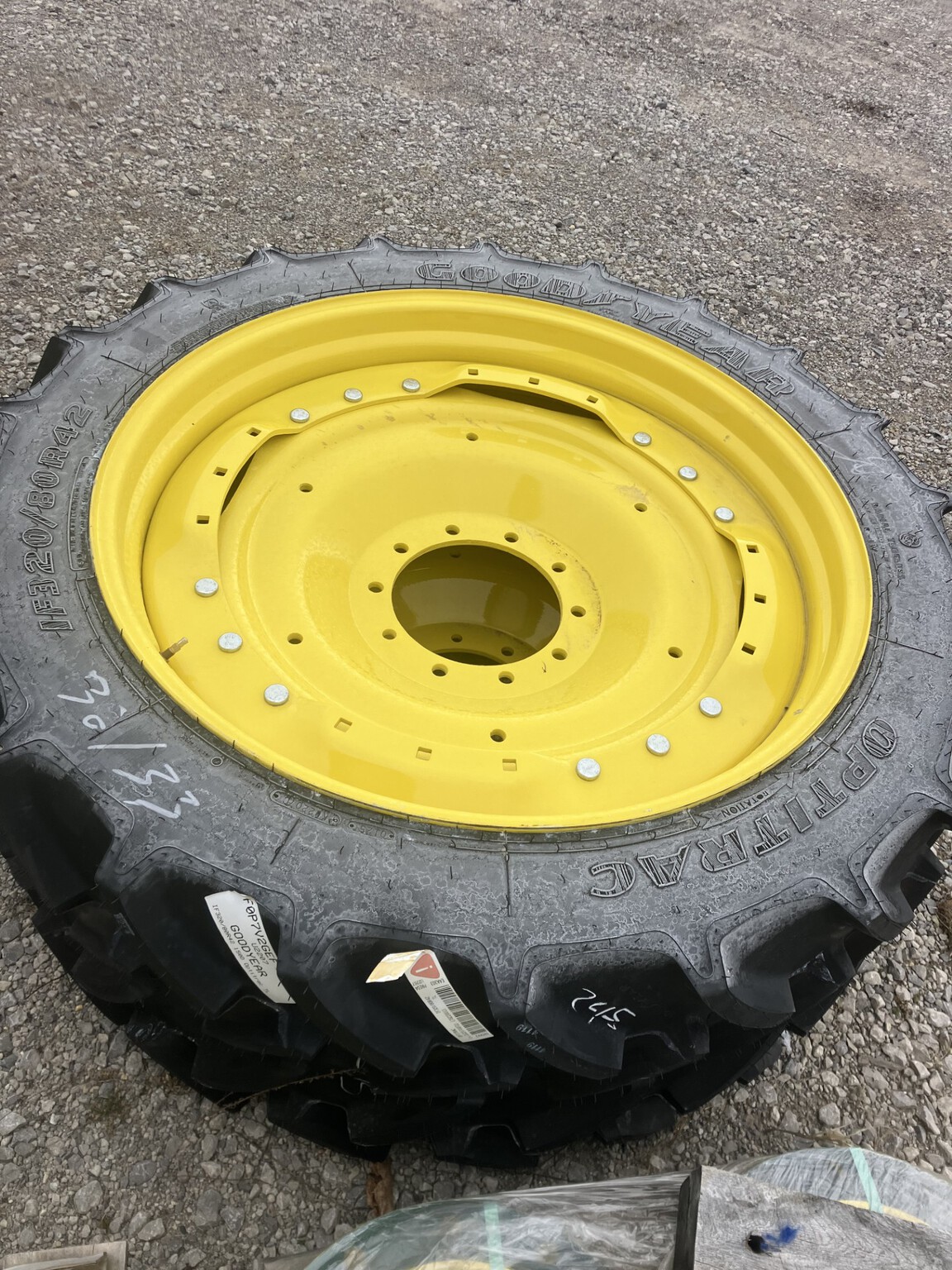 Goodyear 320/80R42 DUALS Image 1