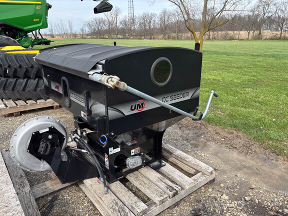 Used -- Unverferth Cover Crop Seeder Air Drills and Seeders at Koenig Equipment in Anna, OH - Photo3