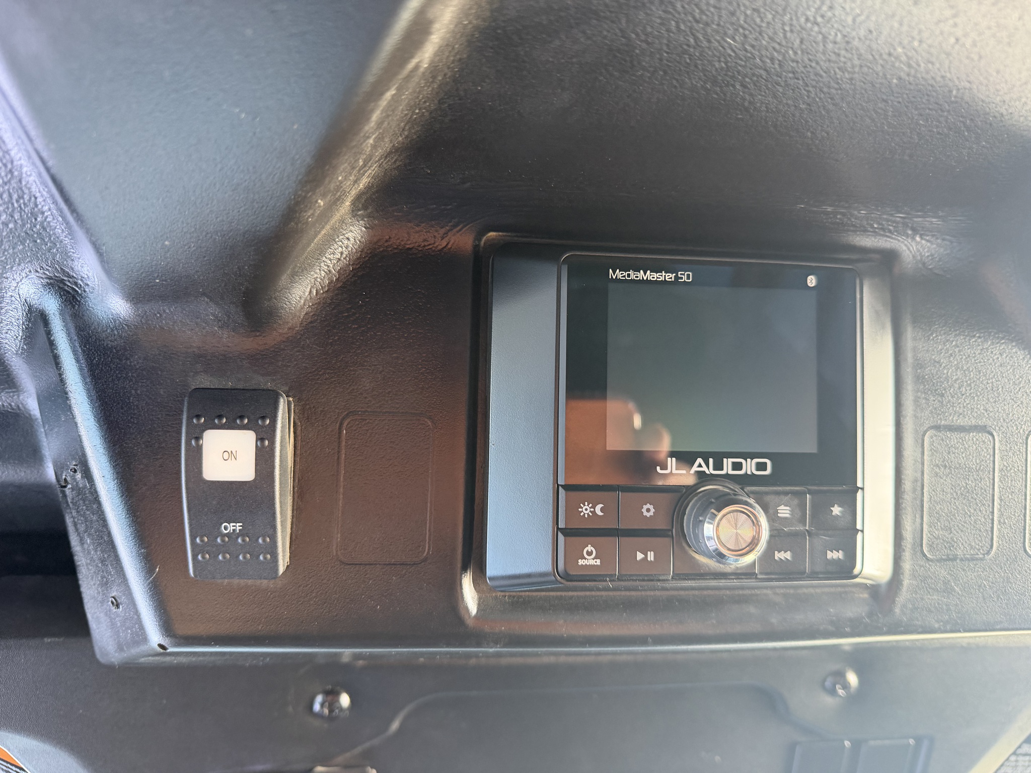 2022 Can-Am Defender Max Lonestar cab Image 17