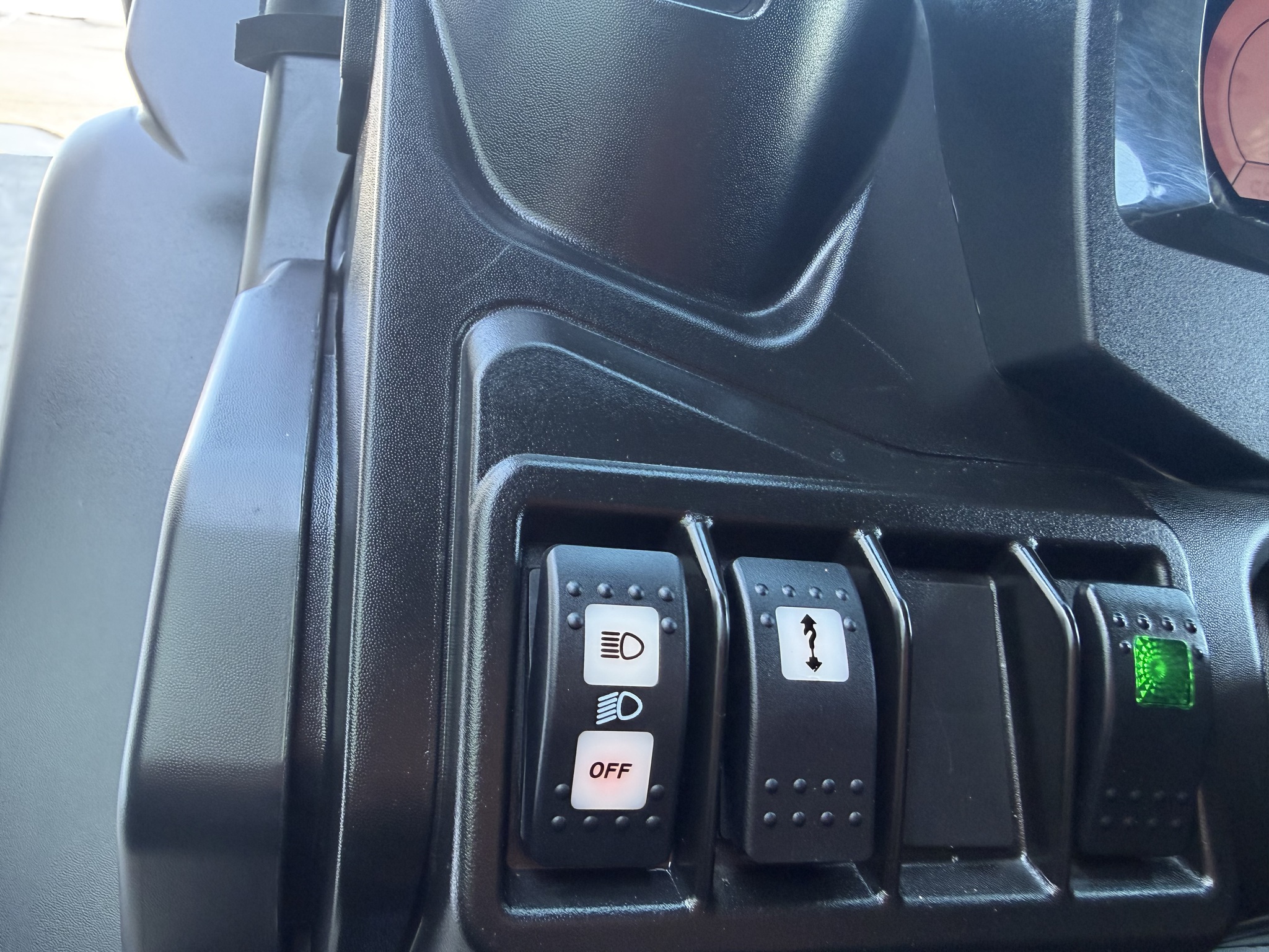 2022 Can-Am Defender Max Lonestar cab Image 18