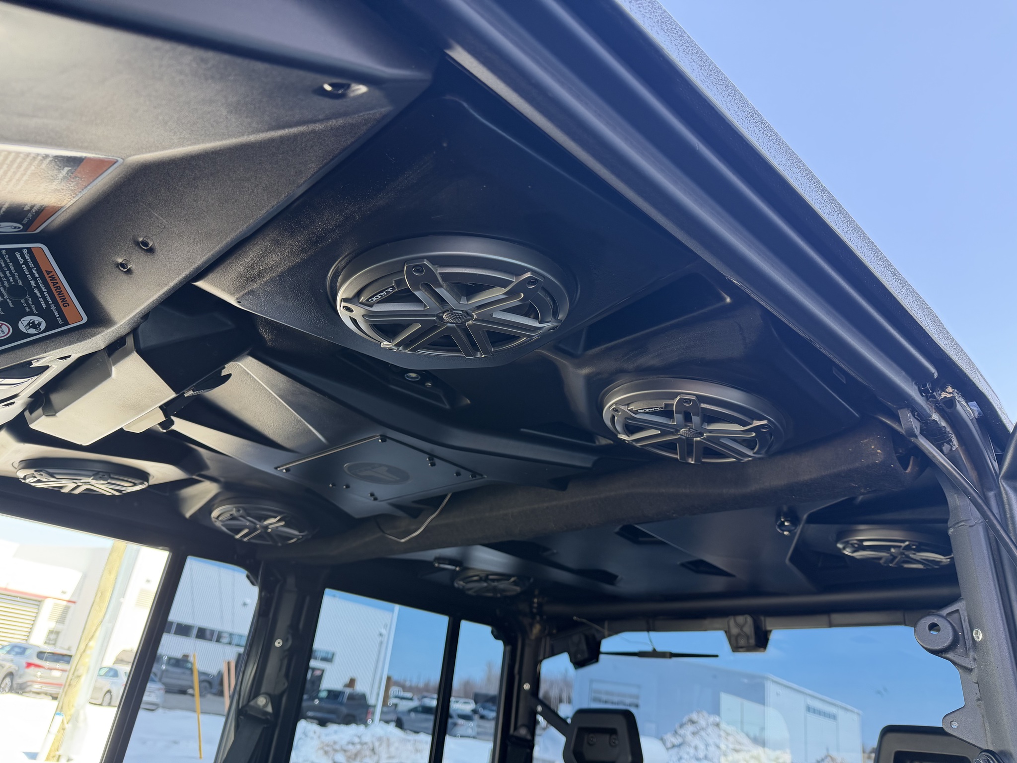 2022 Can-Am Defender Max Lonestar cab Image 19