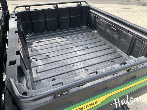 Photo of 2025 John Deere XUV 875M