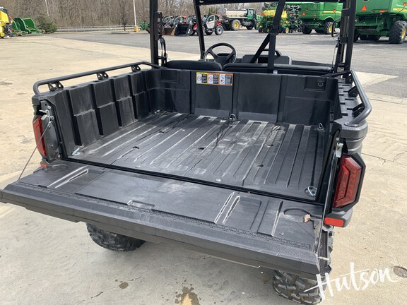 Photo of 2025 John Deere XUV 875M