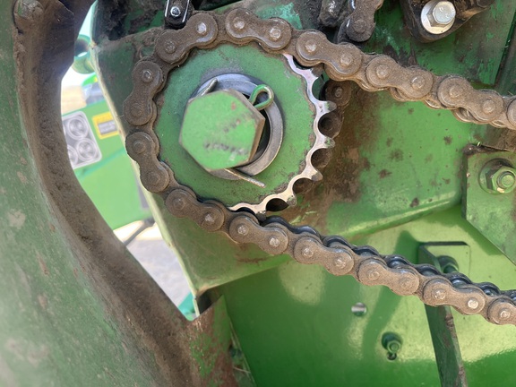 2005 John Deere 567 (15th thumbnail)