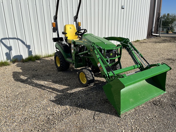  John Deere 1025R