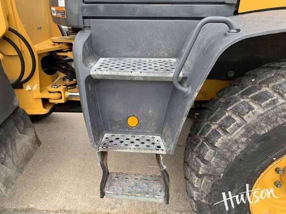 Photo of 2024 John Deere 344 P