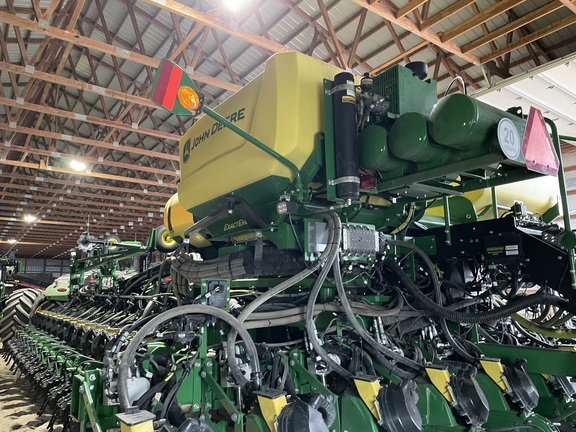 2023 John Deere DB66 - Photo3