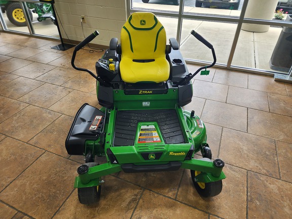 2026 John-Deere Z370RS