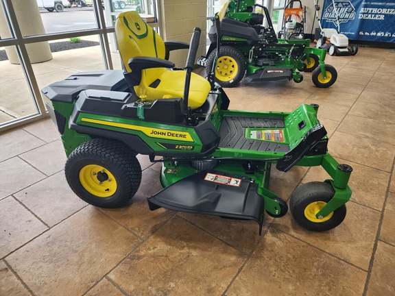 2026 John-Deere Z370RS