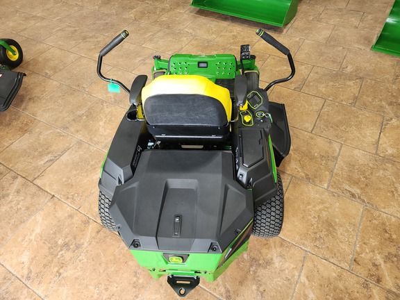 2026 John-Deere Z370RS