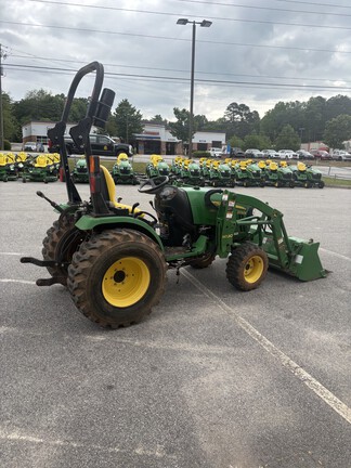 2015 John Deere 2032R-2
