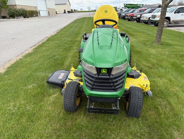 2022 John Deere X580 Image 2