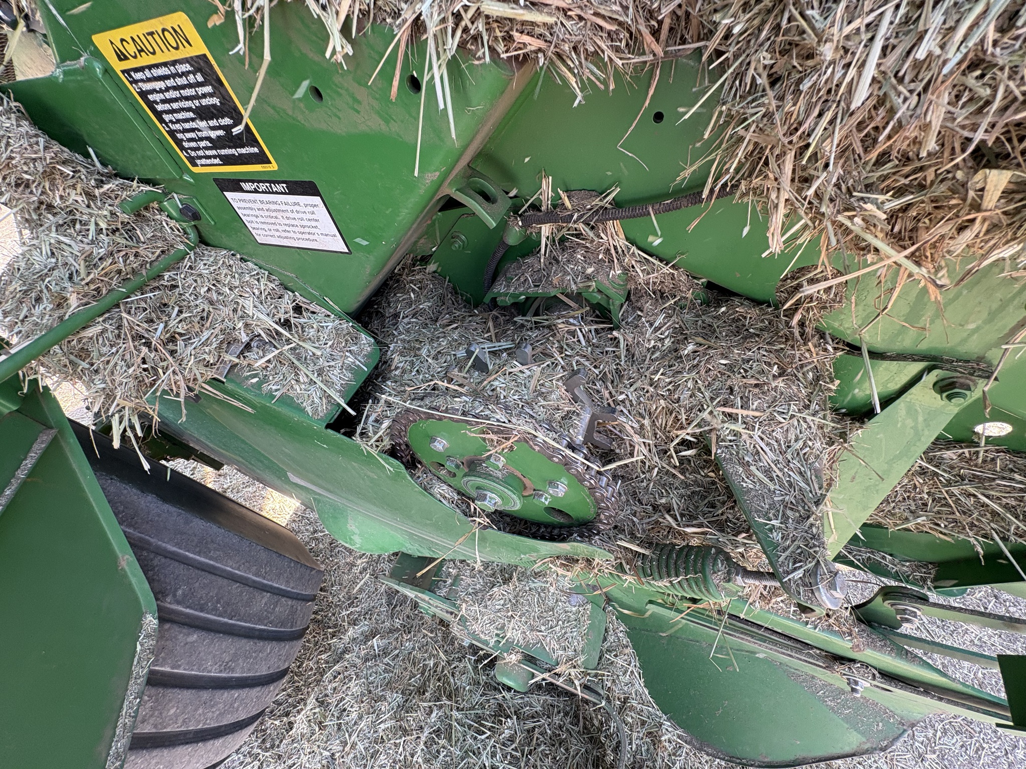 2016 John Deere 569 Image 10