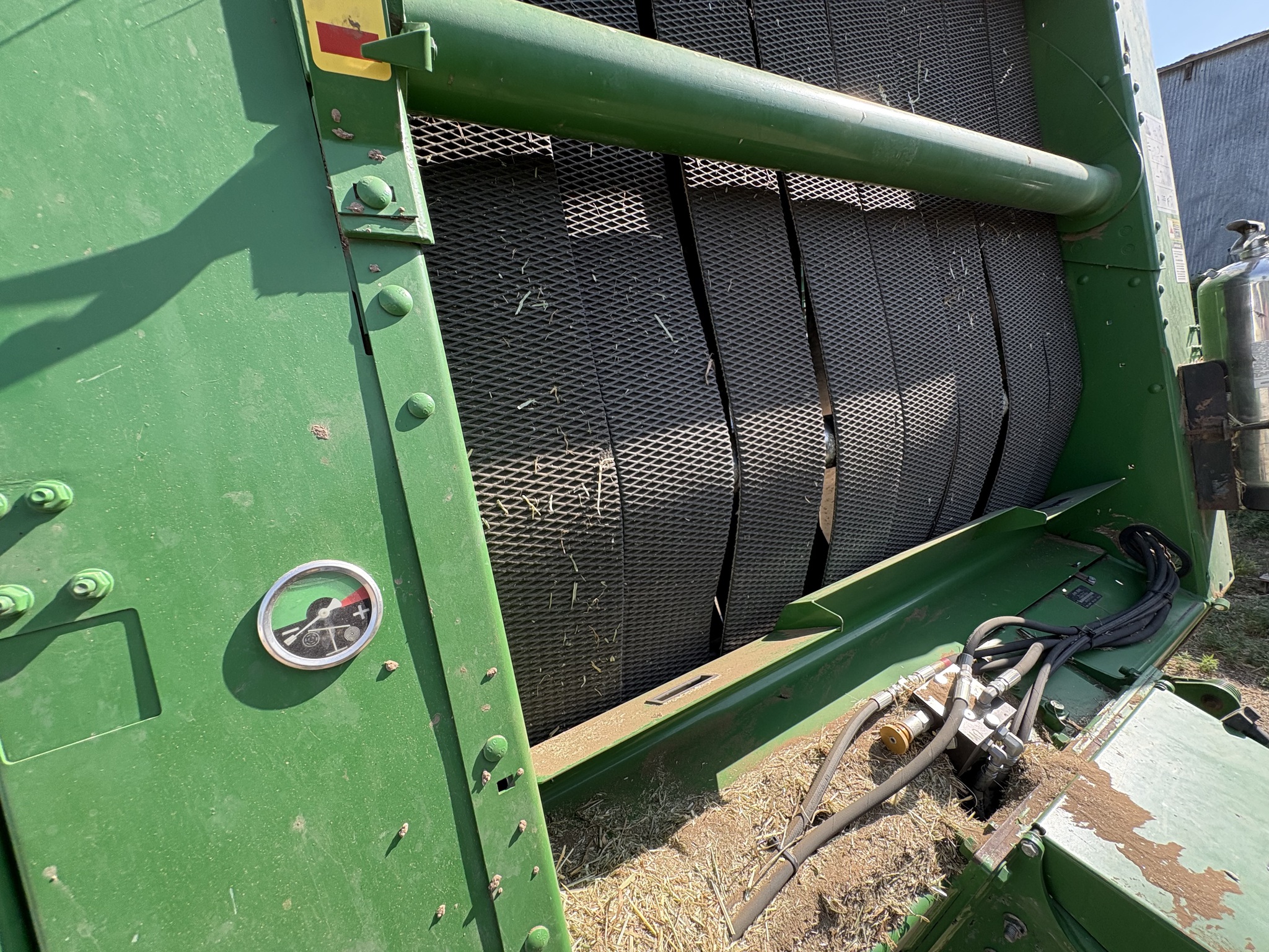 2016 John Deere 569 Image 9