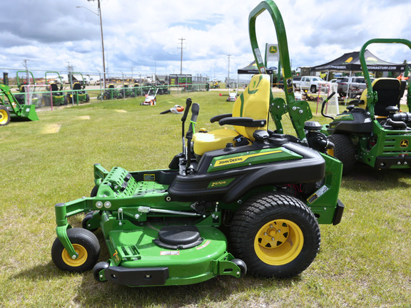 New In-Stock 2026 John Deere Z970R + 72