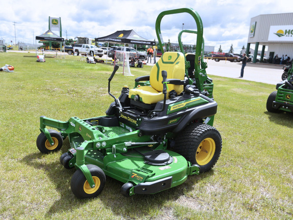 New In-Stock 2026 John Deere Z970R + 72