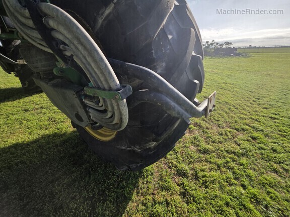 Photo of 2023 John Deere 616R