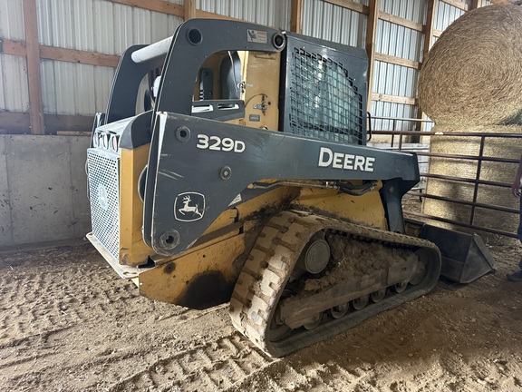  John Deere 329D