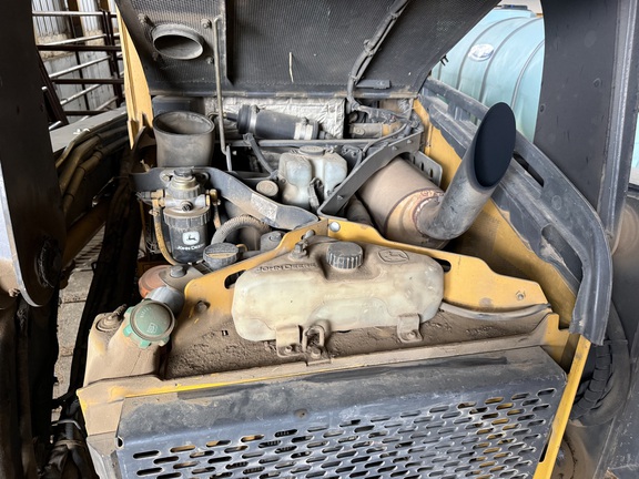 2012 John Deere 329D - Photo8