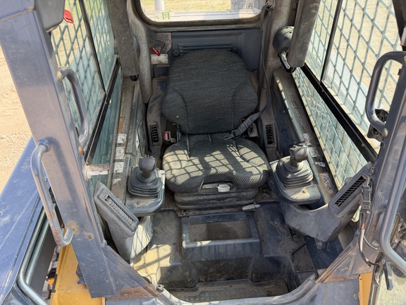 2012 John Deere 329D - Photo18