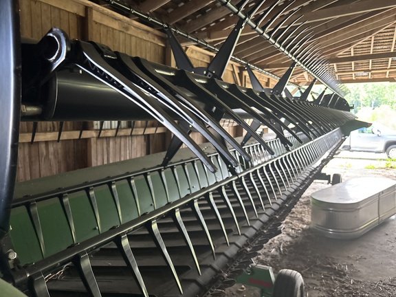 Used 2016 John Deere 635FD Combine Platforms at Koenig Equipment in Oxford, OH - Photo2