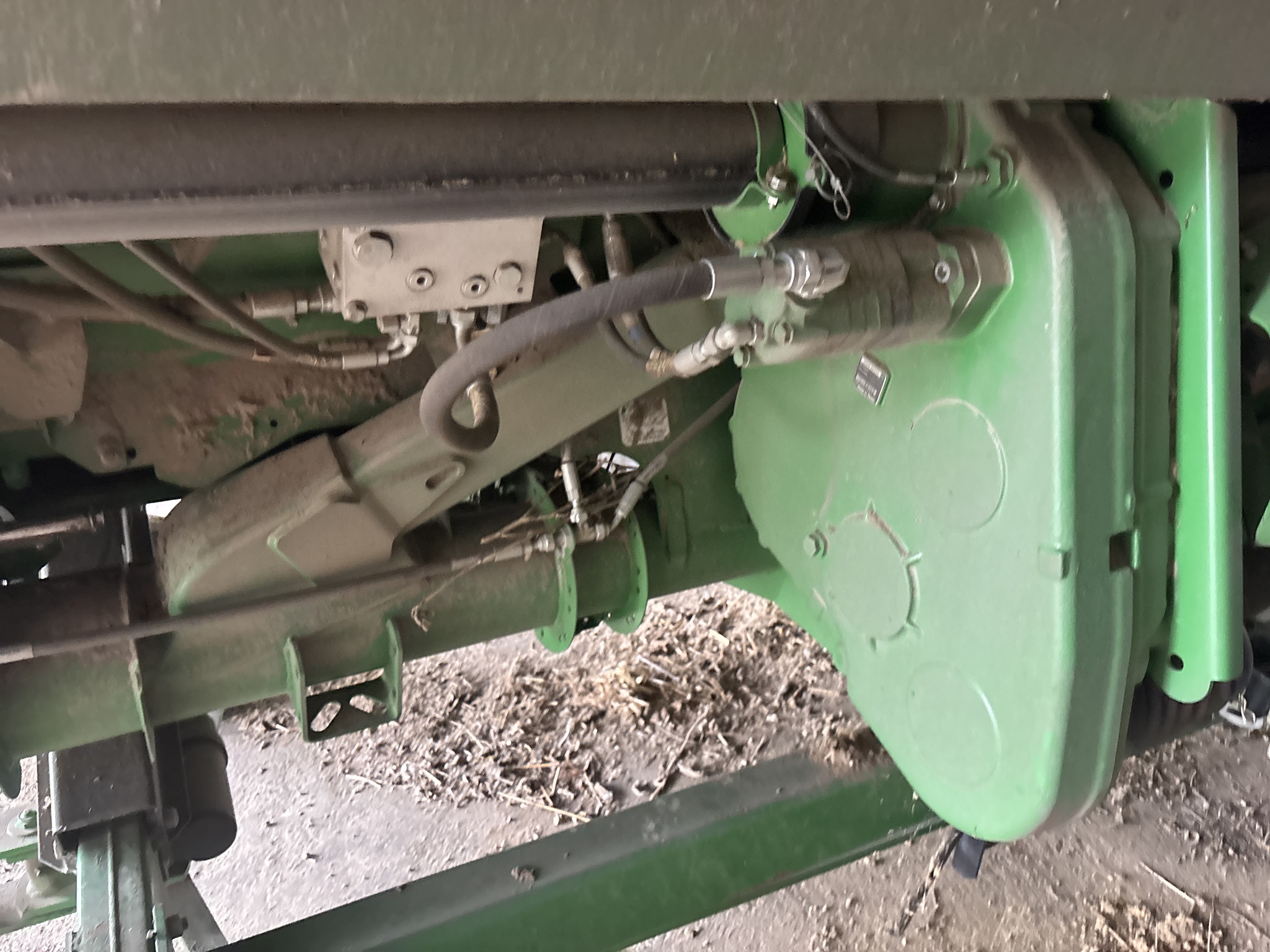 Used 2016 John Deere 635FD Combine Platforms at Koenig Equipment in Oxford, OH - PhotoXL14