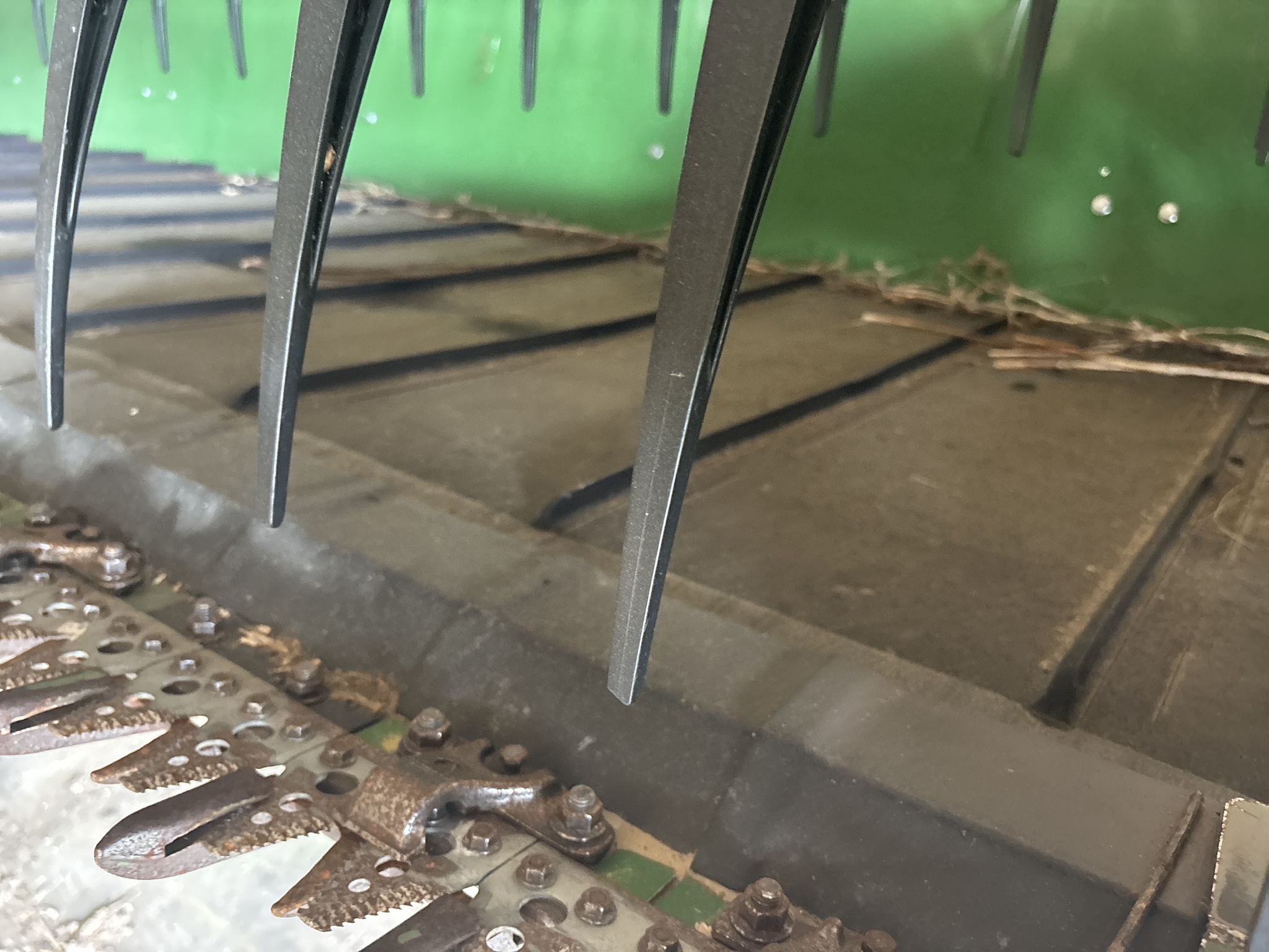 Used 2016 John Deere 635FD Combine Platforms at Koenig Equipment in Oxford, OH - PhotoXL18