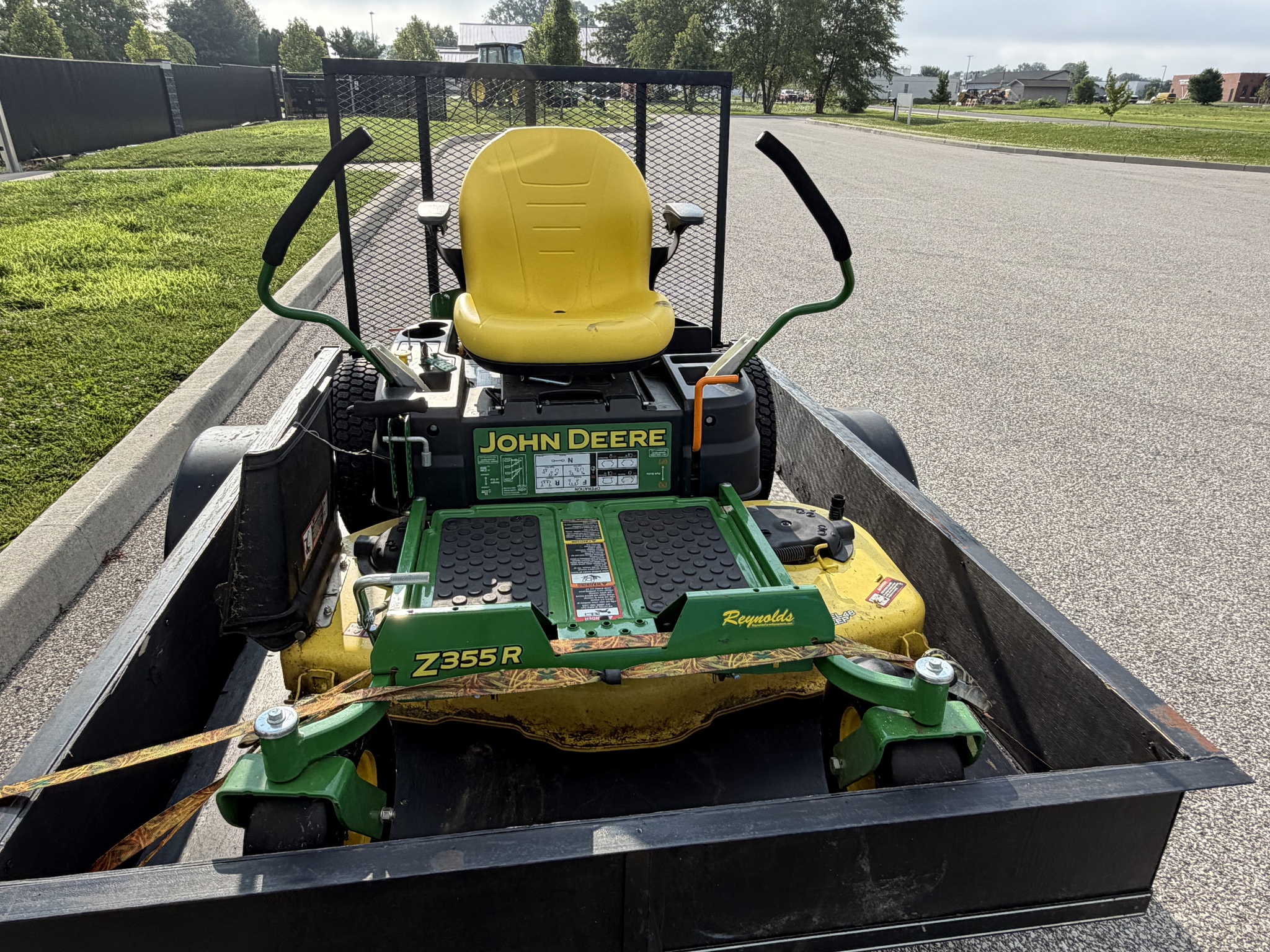 Used 2022 John Deere Z355R Zero Turn Mowers at Koenig Equipment in Franklin, IN - PhotoXL0