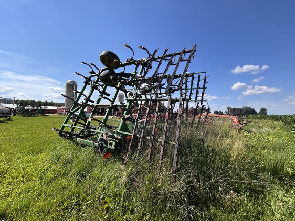 Photo of 2002 John Deere 980