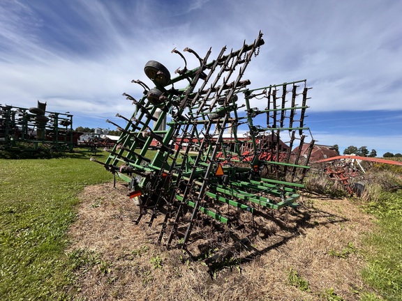 Photo of 2002 John Deere 980