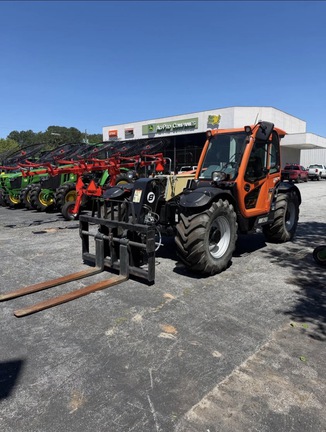 2025 JLG 823