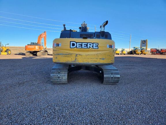 2019 John Deere 250G LC