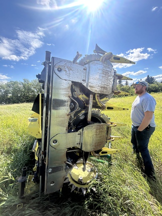 Used 2018 John Deere 690 Self Propelled Forage Harvester Heads: Rotary at Horizon Ag & Turf in Lloydminster, AB - Photo6