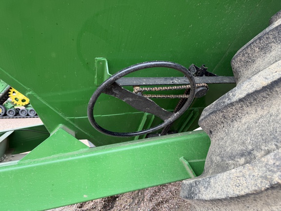 2014 Demco 1050 - Photo14