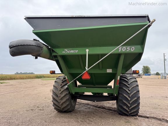 2014 Demco 1050 - Photo4