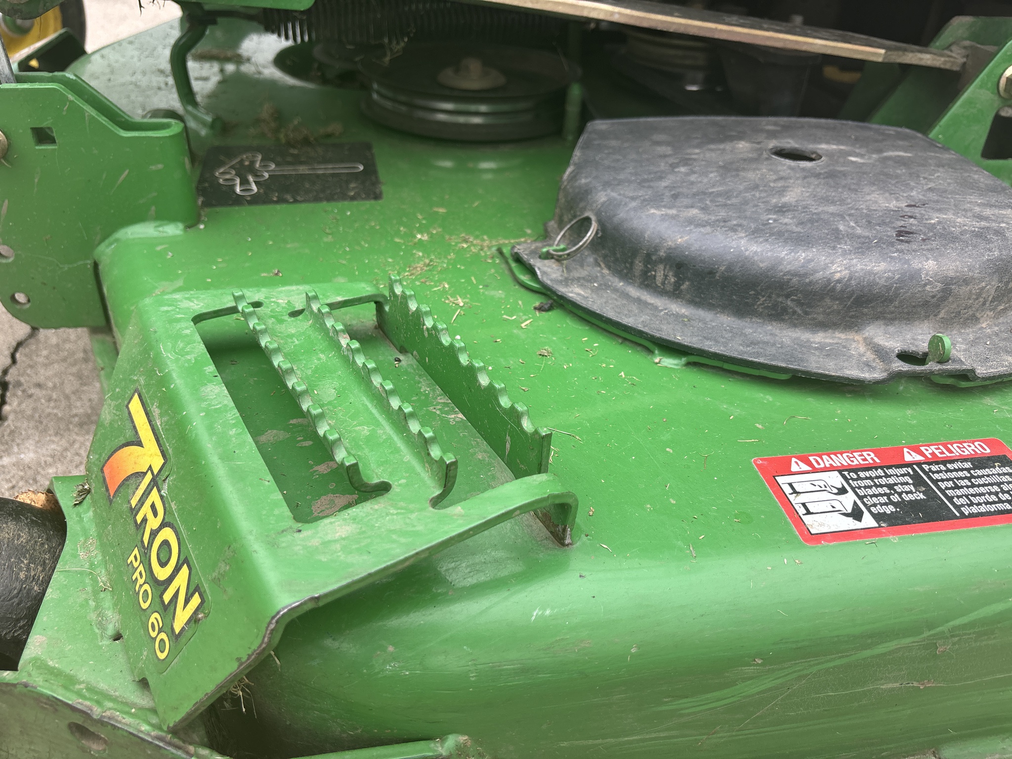 Used 2013 John Deere Z930M Zero Turn Mowers at Koenig Equipment in Knightstown, IN - PhotoXL8