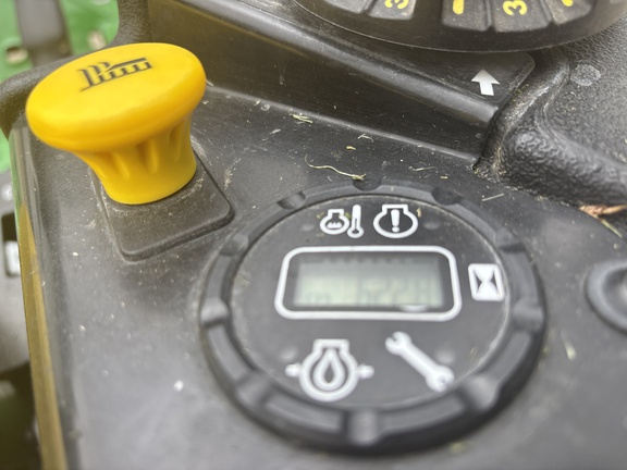 Used 2013 John Deere Z930M Zero Turn Mowers at Koenig Equipment in Knightstown, IN - Photo16