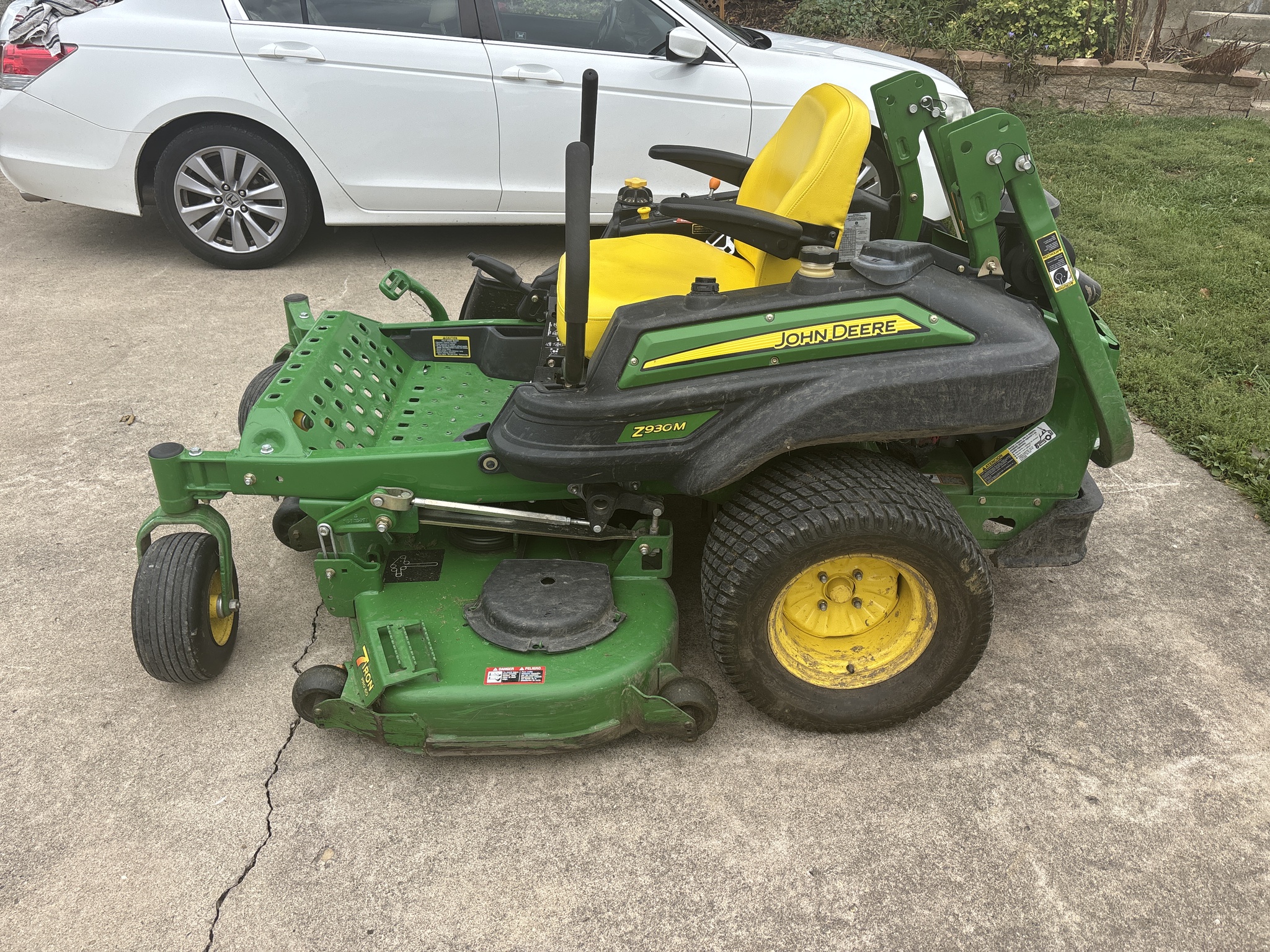 Used 2013 John Deere Z930M Zero Turn Mowers at Koenig Equipment in Knightstown, IN - PhotoXL7