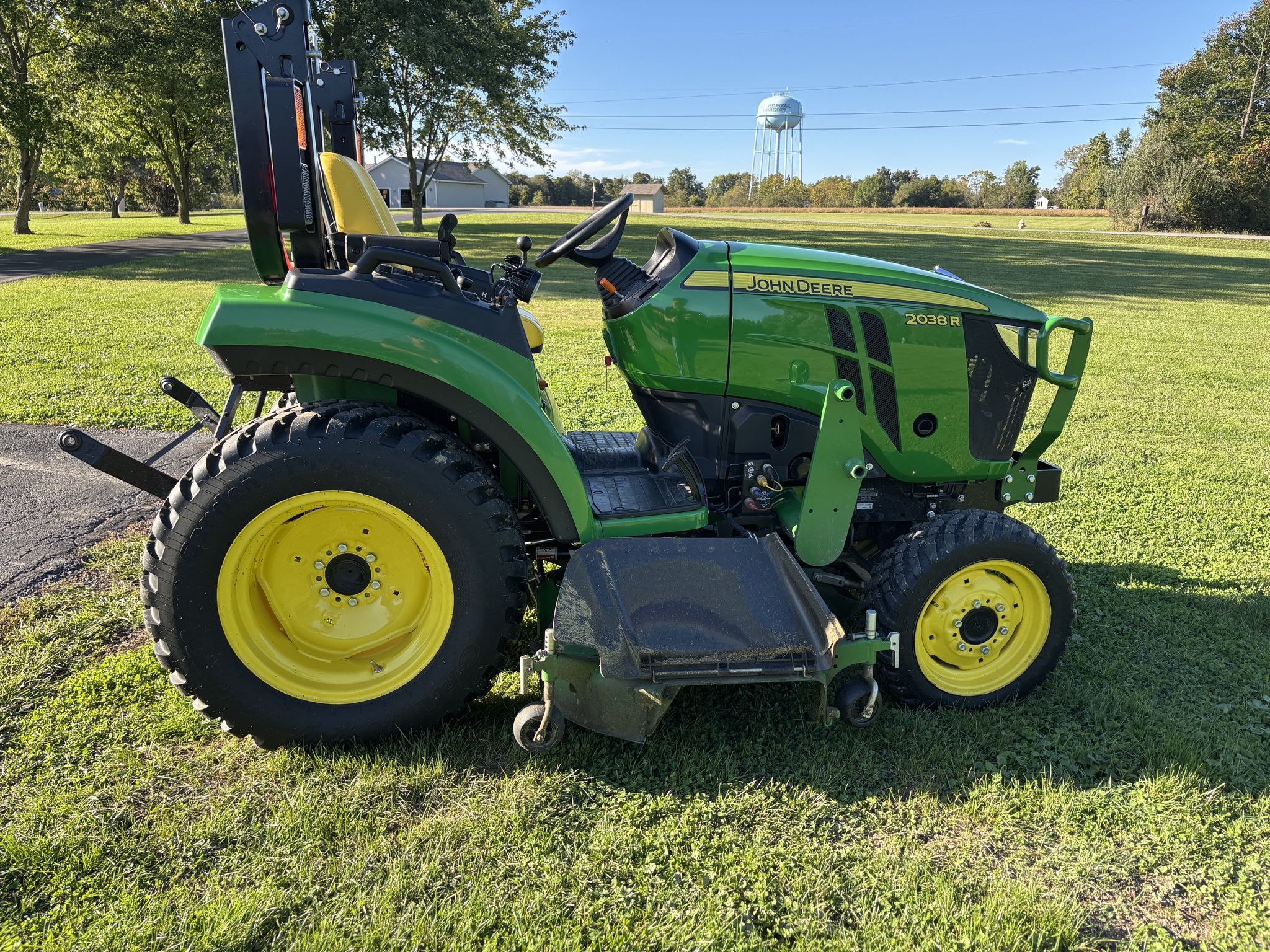 Used 2025 John Deere 2038R Compact Utility Tractors at Koenig Equipment in Oxford, OH - PhotoXL5
